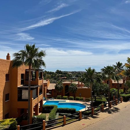 Piso De Lujo Totalmente Equipado A Estrenar Para 6 Estepona Buitenkant foto