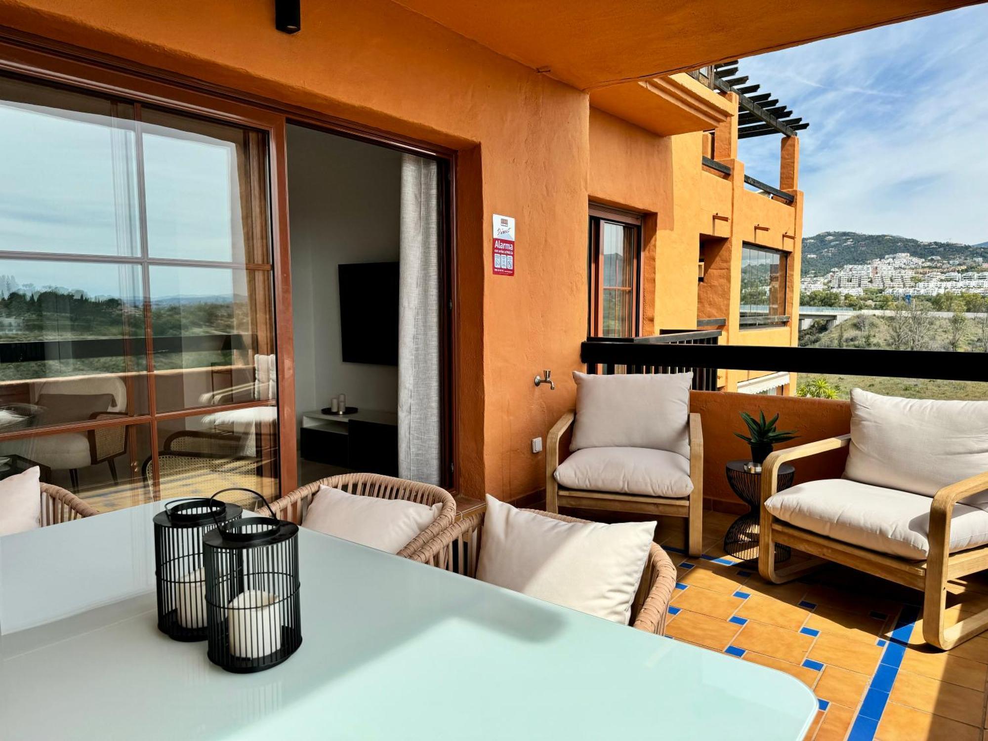Piso De Lujo Totalmente Equipado A Estrenar Para 6 Estepona Buitenkant foto