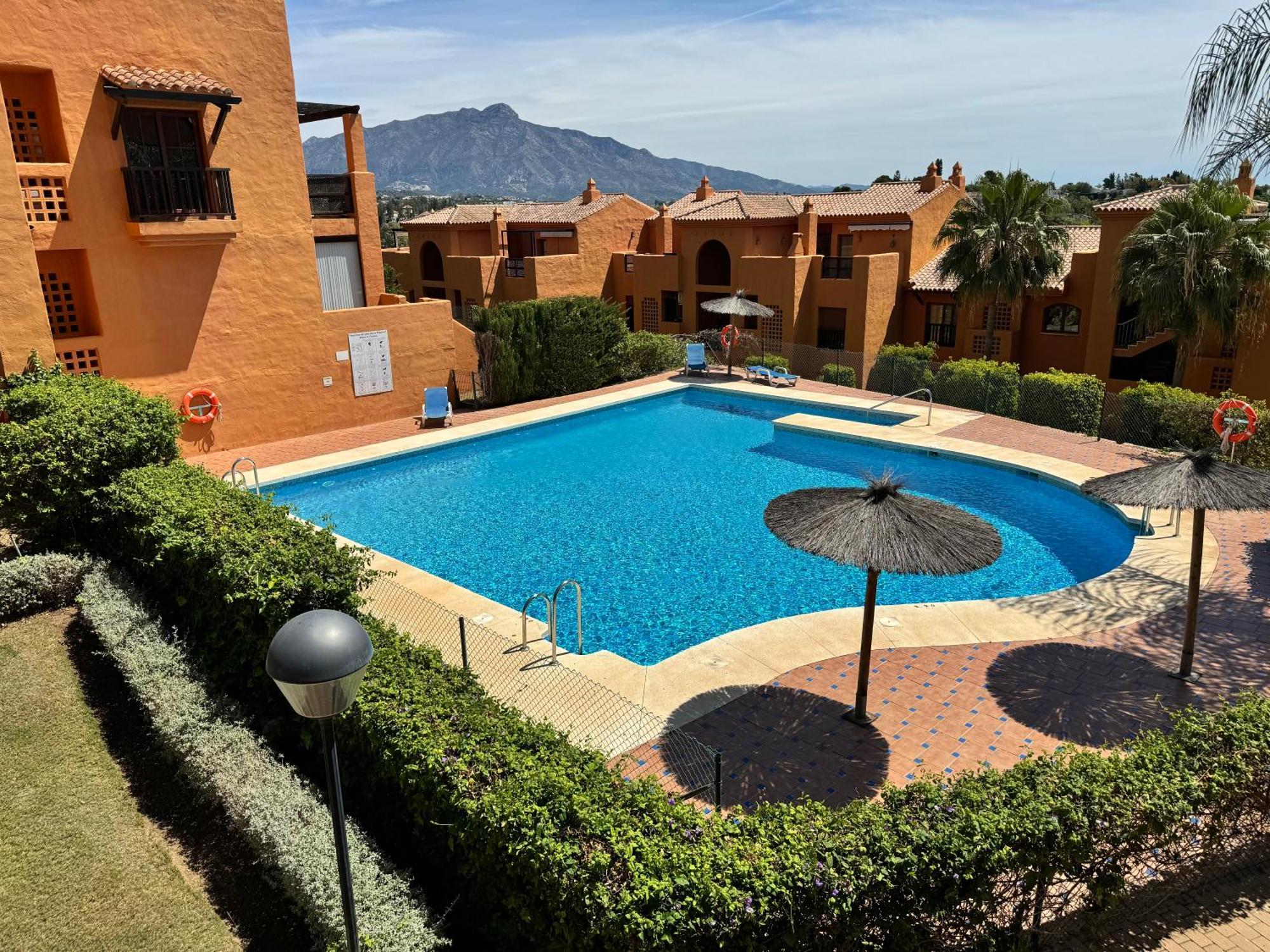 Piso De Lujo Totalmente Equipado A Estrenar Para 6 Estepona Buitenkant foto