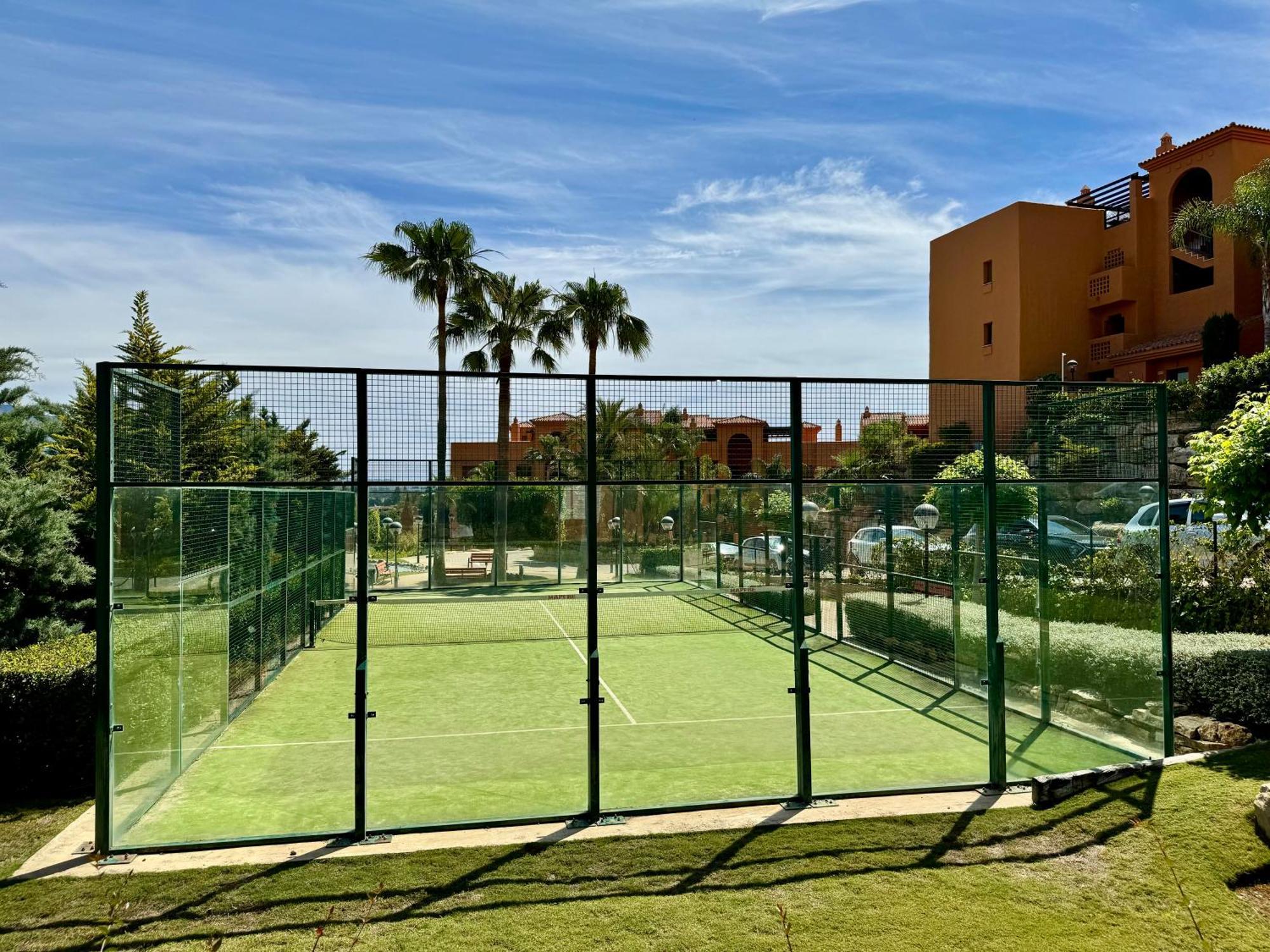 Piso De Lujo Totalmente Equipado A Estrenar Para 6 Estepona Buitenkant foto