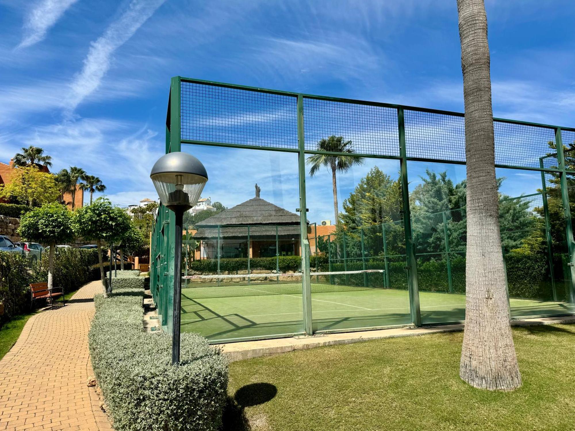 Piso De Lujo Totalmente Equipado A Estrenar Para 6 Estepona Buitenkant foto